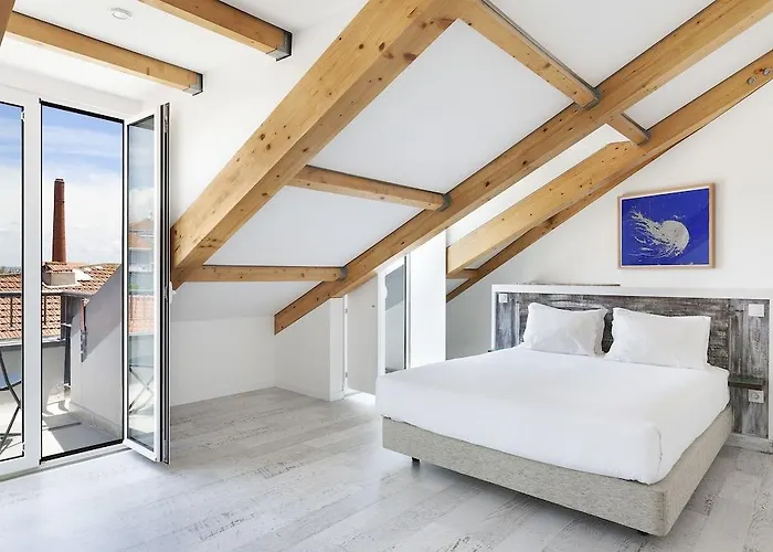 Hello Castelo Lisboa