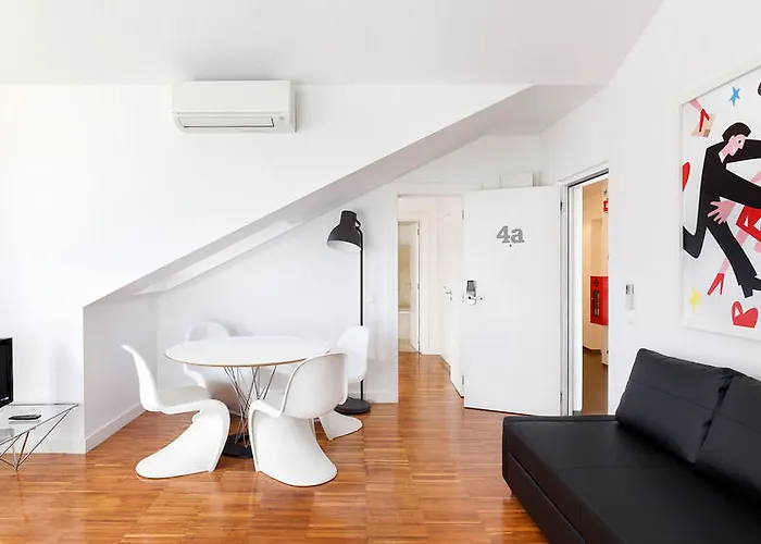 Hello Castelo Lisboa